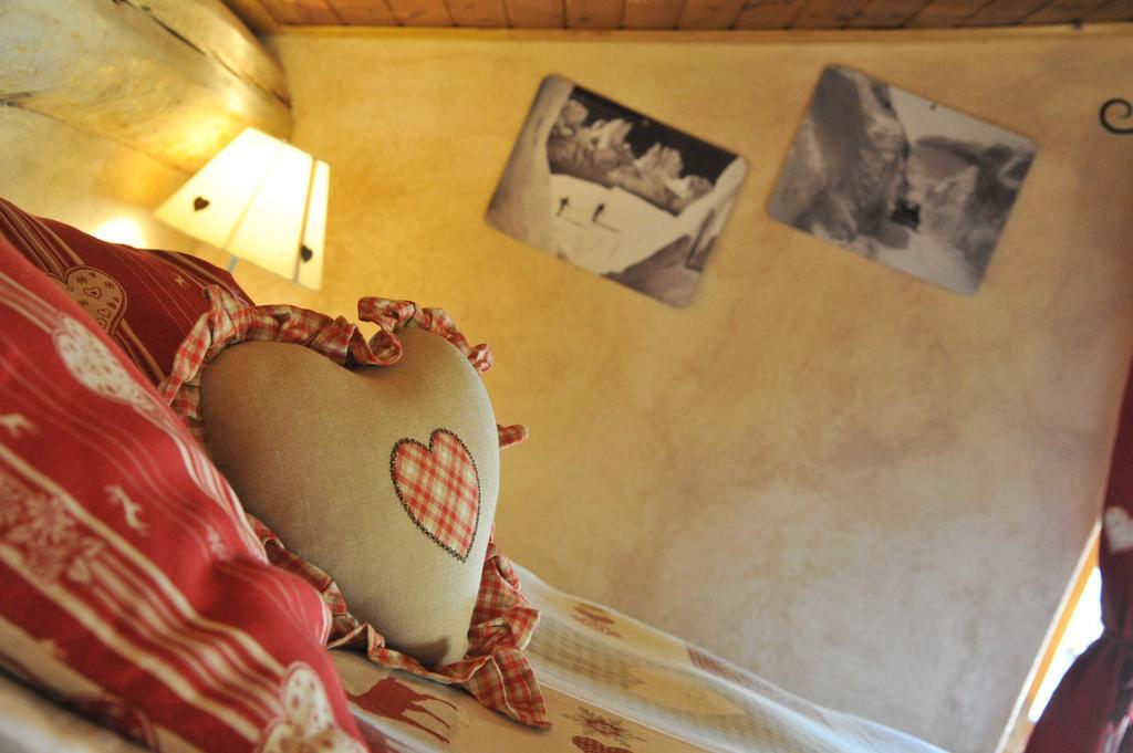 L'Ancien Paquier Chambre D'Hotes Valtournenche Exterior photo